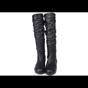 Black faux leather boots size 8